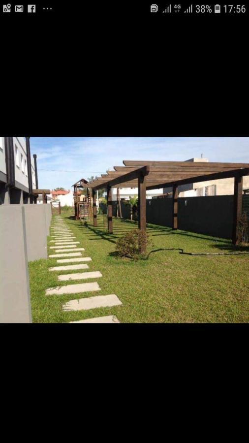 Sobrados Com Suite E Sacada Vista Ao Mar Capao da Canoa Luaran gambar