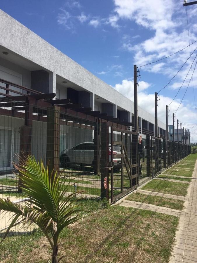Sobrados Com Suite E Sacada Vista Ao Mar Capao da Canoa Luaran gambar