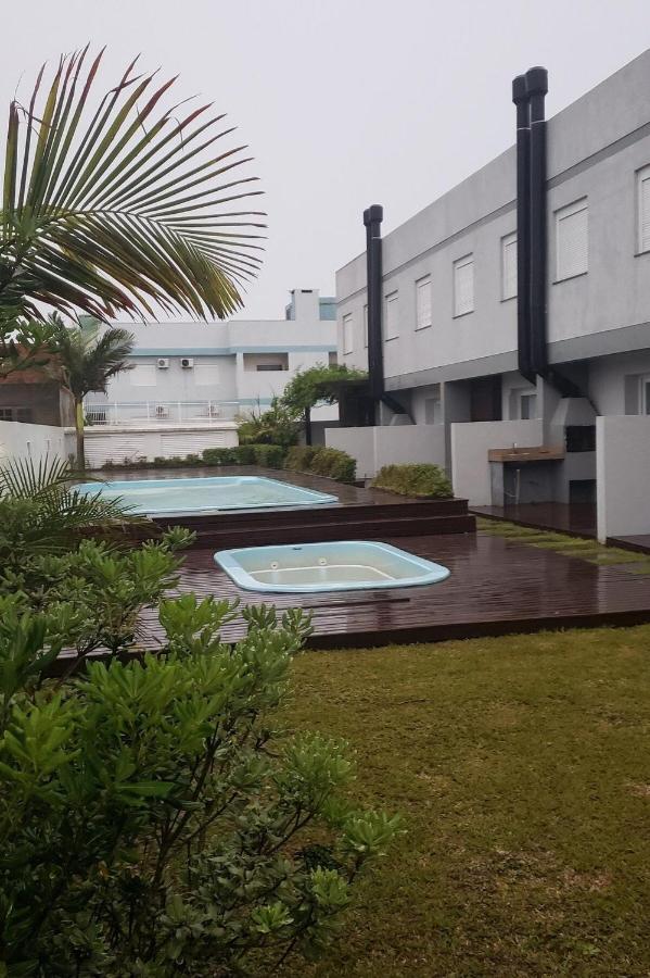 Sobrados Com Suite E Sacada Vista Ao Mar Capao da Canoa Luaran gambar